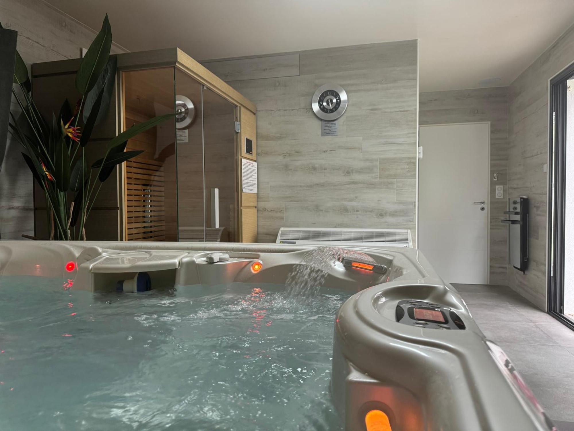 Reve D Amazonie & Spa Les Mages Экстерьер фото